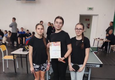 III miejsce SP Żeliszew (dziewczęta kl VII-VIII) w Powiecie Siedleckim w drużynowym tenisie stołowym !!!